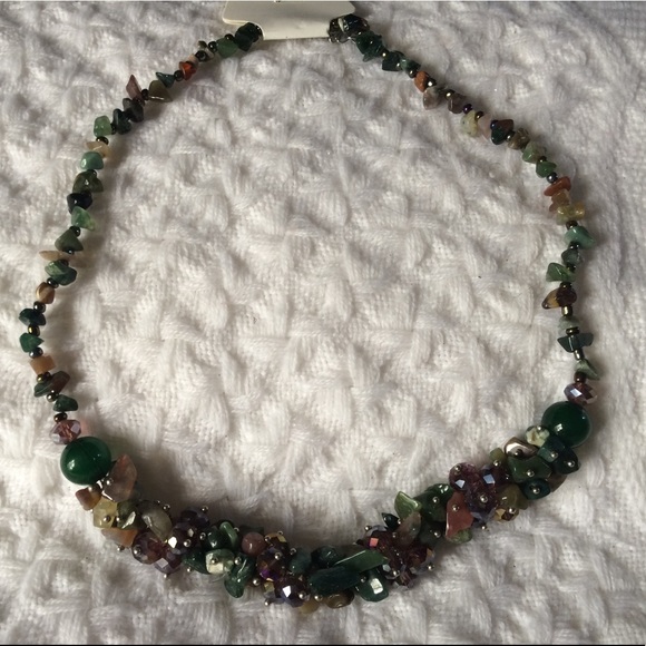 Elegant fashionable beaded necklace (earth color) - Picture 3 of 5